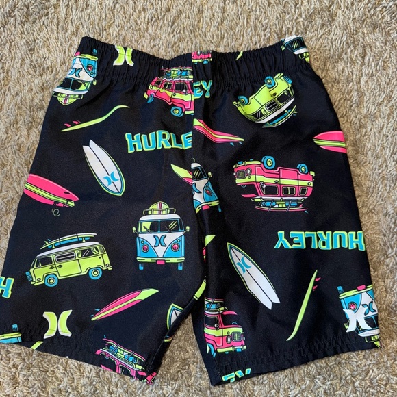 Hurley Rash Guard Set - Picture 7 of 9